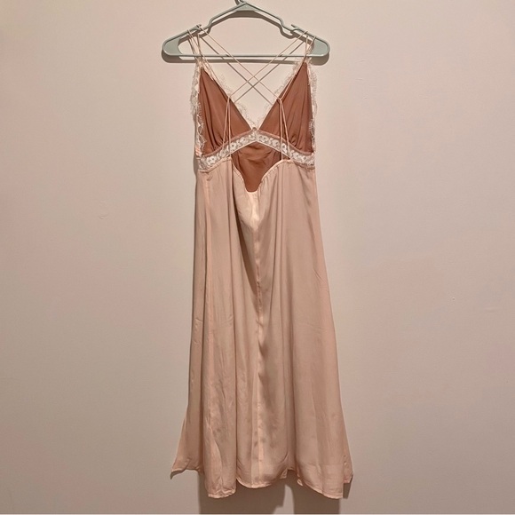 For love and lemons lovebird dress - Picture 3 of 6